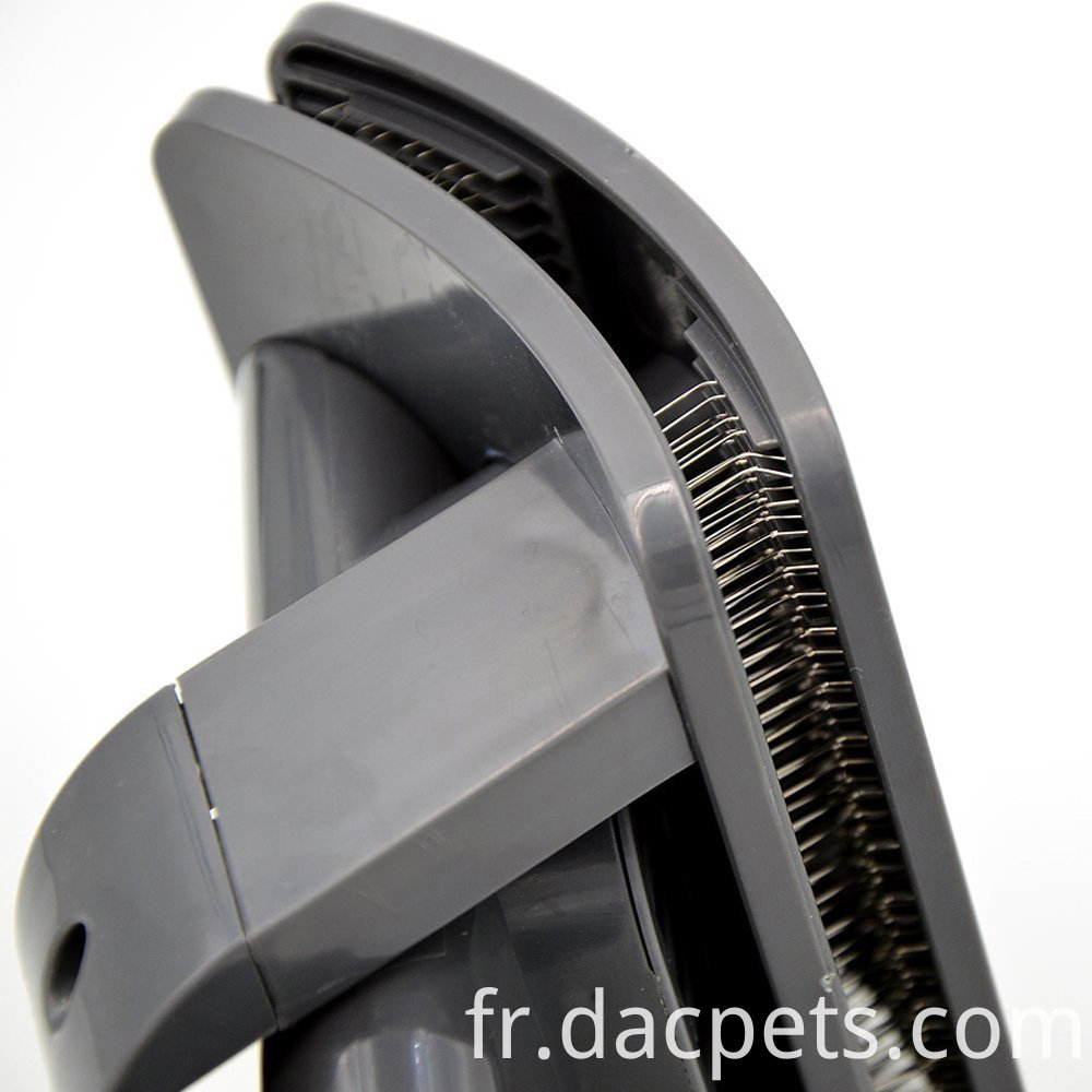 Brosse de toilettage pour animaux de compagnie assistée par aspirateur Vacuum Assisted Pet Grooming brush
